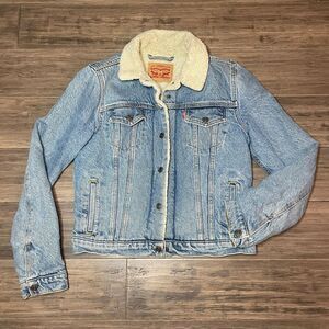 Levi Strauss & Co Sherpa Lined Denim Jean Jacket Trucker Snap Closure Womens S